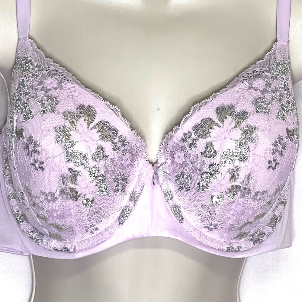 Victoria Secret Body By Victoria lined Demi 38D. pink Silver lace.